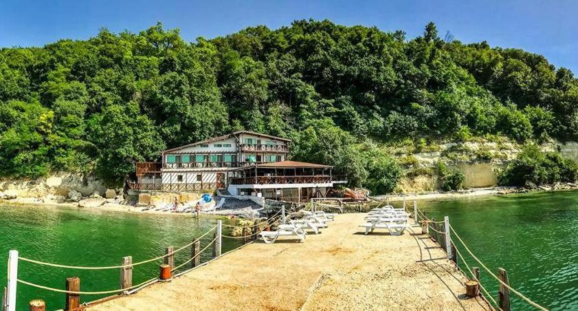 Hotel Romantika Varna Buitenkant foto