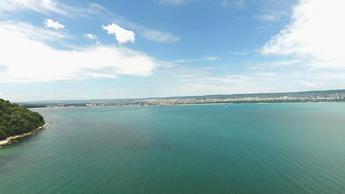 Hotel Romantika Varna Buitenkant foto