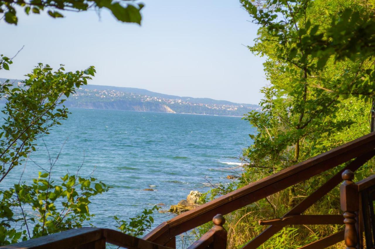Hotel Romantika Varna Buitenkant foto